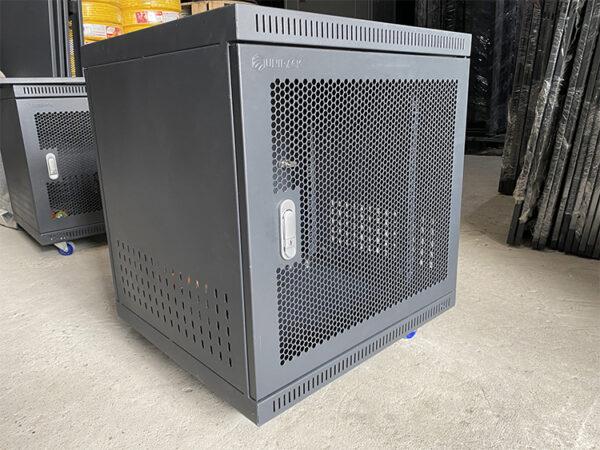 Tủ rack 10U UNR N10U-D500/ Unirack